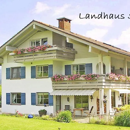 With 2 Bedrooms *