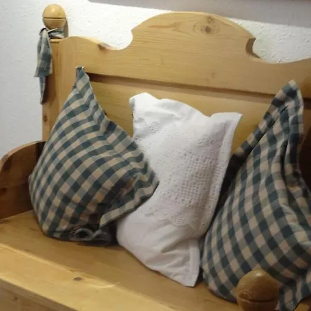 With 2 Bedrooms *